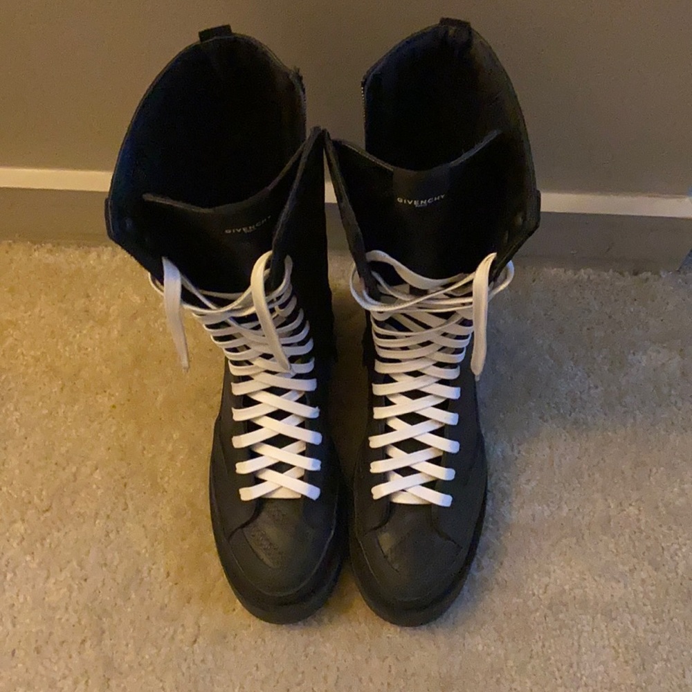 Givenchy Clapham Combat Boots size 39